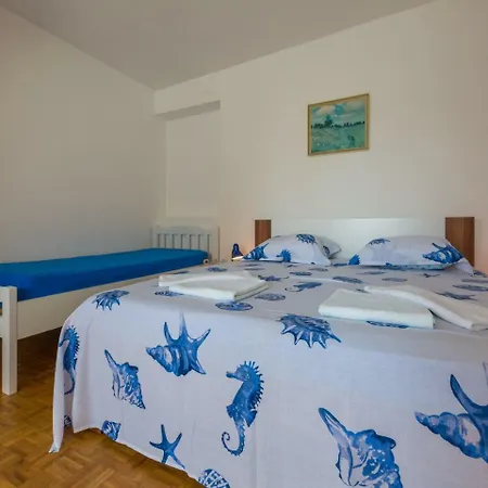 Apartment Julija 5 Crikvenica