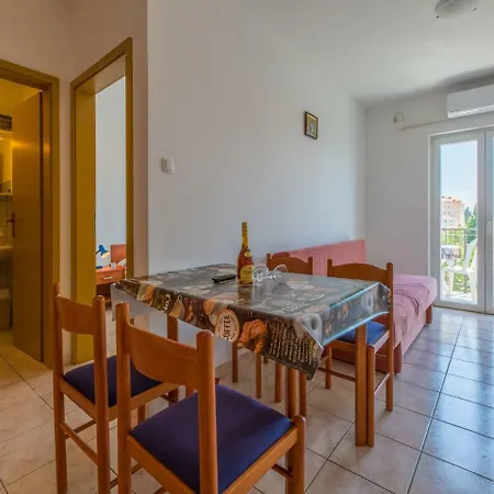 Julija 5 Apartment Crikvenica