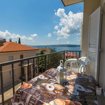 Julija 5 * Crikvenica