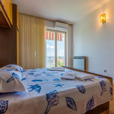 Apartment Julija 5 Crikvenica